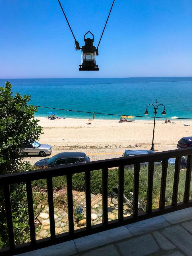 Papa Nero Beach House Agios Ioannis  Екстериор снимка